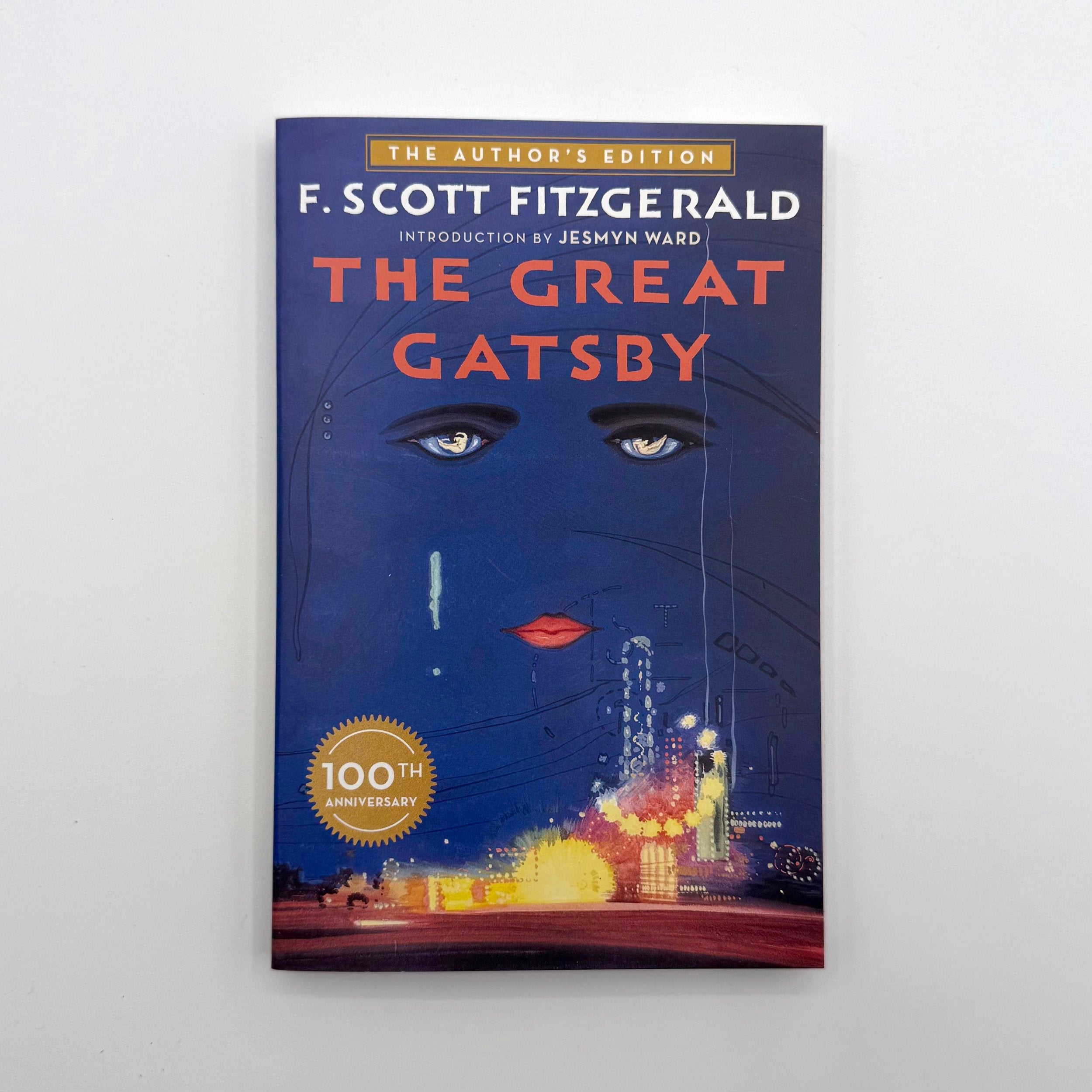 Book cover of 'The Great Gatsby' by F. Scott Fitzgerald on a white background