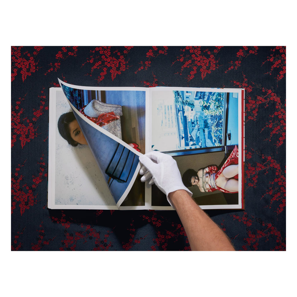 Araki: Bondage