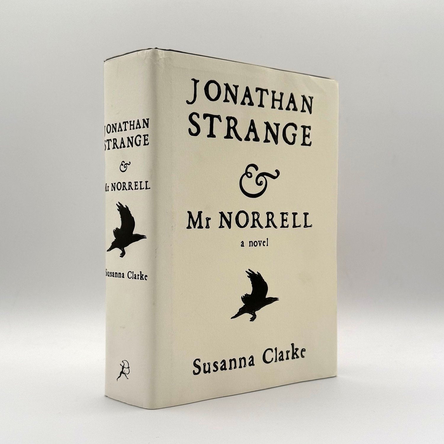 Jonathan Strange & Mr Norrell by Susanna Clarke 2004 first US edition - Bloomsbury fantasy novel with dust jacket