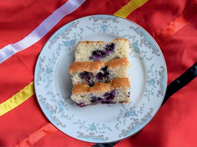 Mitji-Let's Eat!: Mi'kmaq Recipes from Sikniktuk