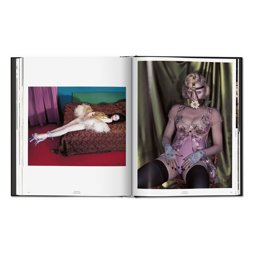 Mert Alas and Marcus Piggott (German, French, English)