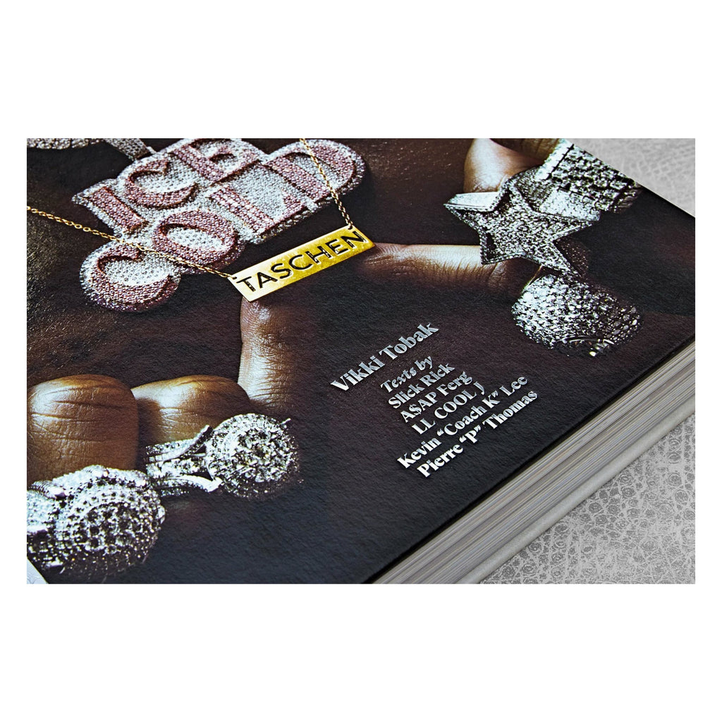Ice Cold: A Hip-Hop Jewelry History (German, French, English)