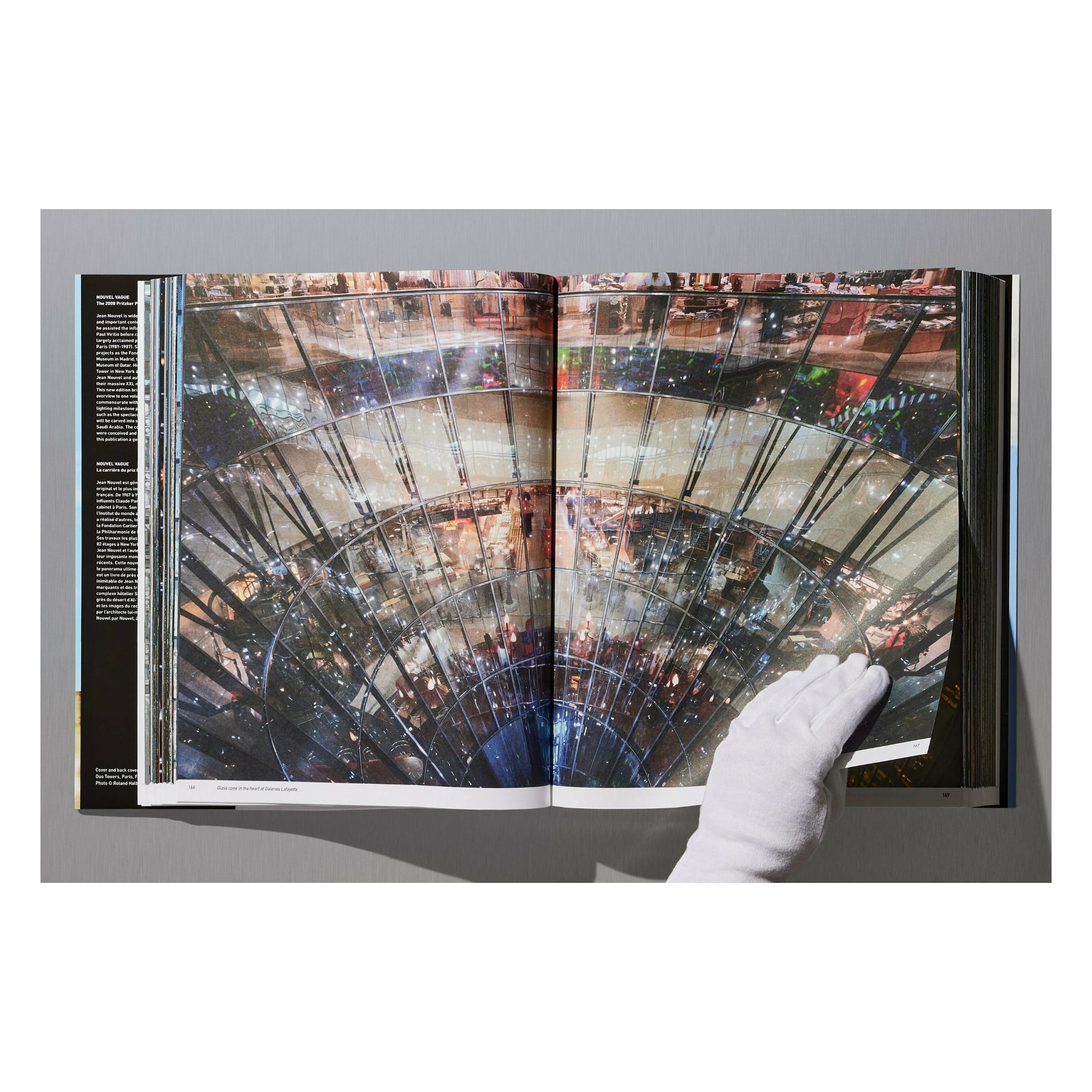 Jean Nouvel by Jean Nouvel 1981–2022 (French, English)