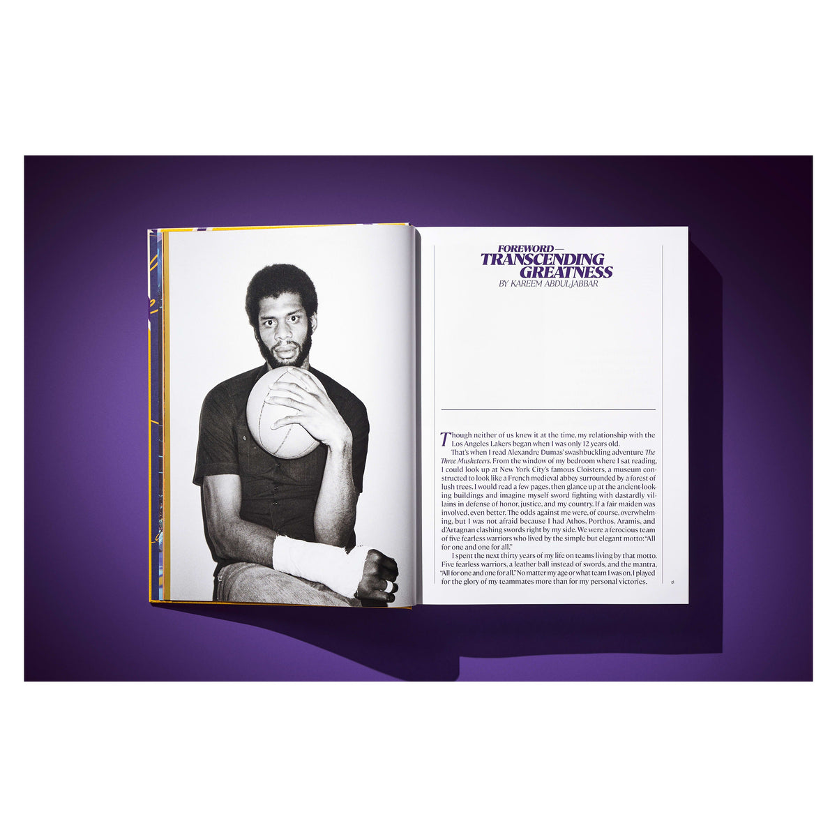 Lakers. An Official History of the Purple & Gold