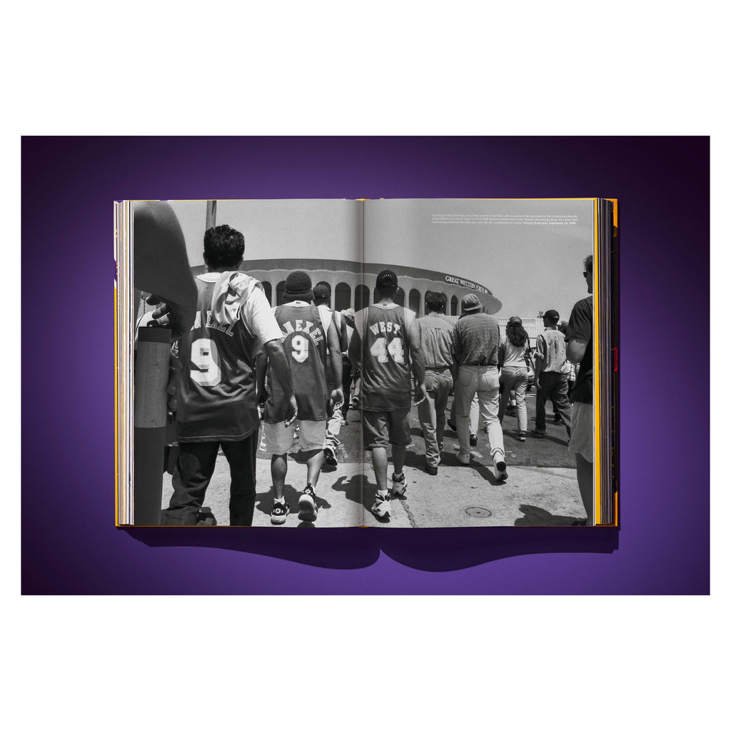 Lakers. An Official History of the Purple & Gold