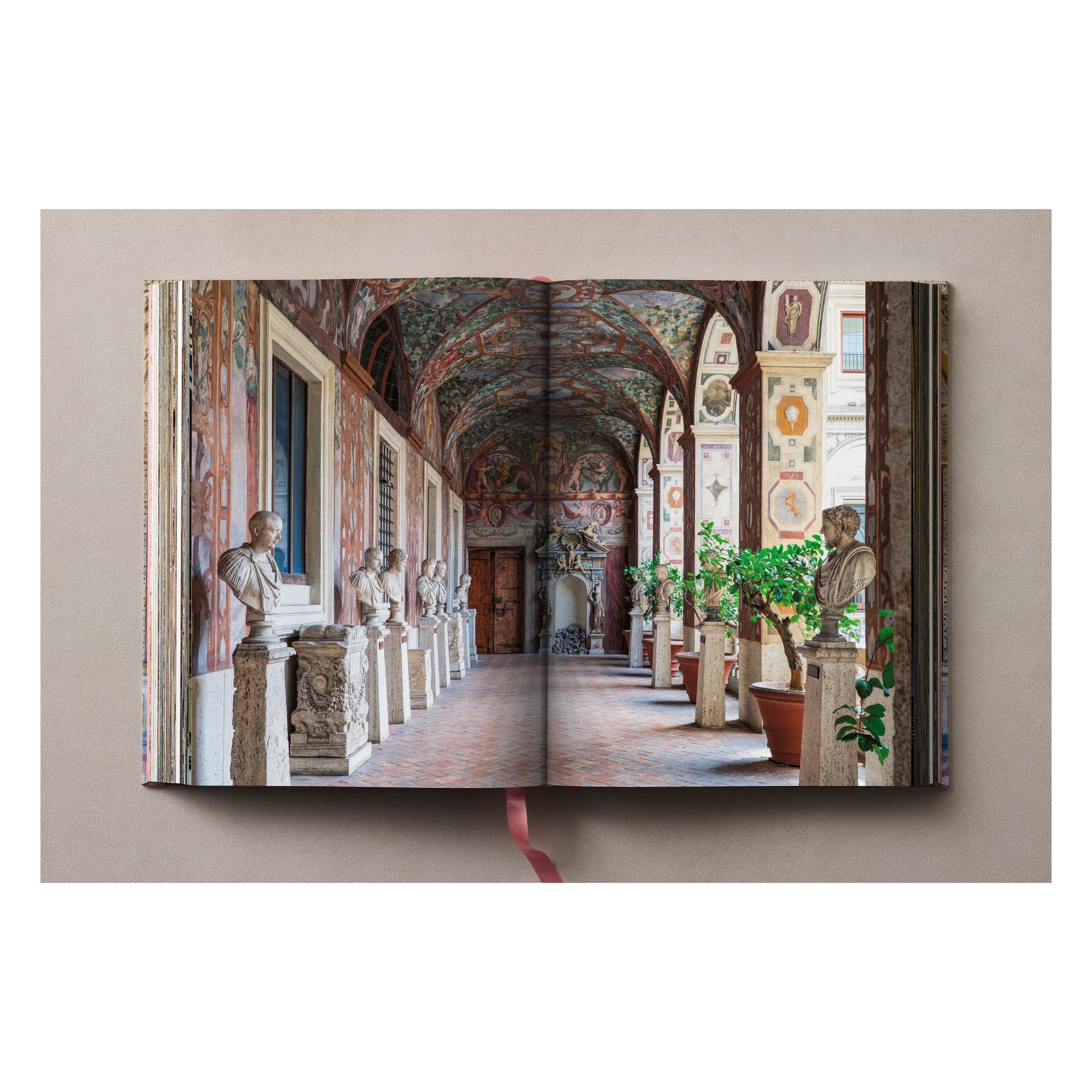 Massimo Listri: Italian Palaces (German, French, English)