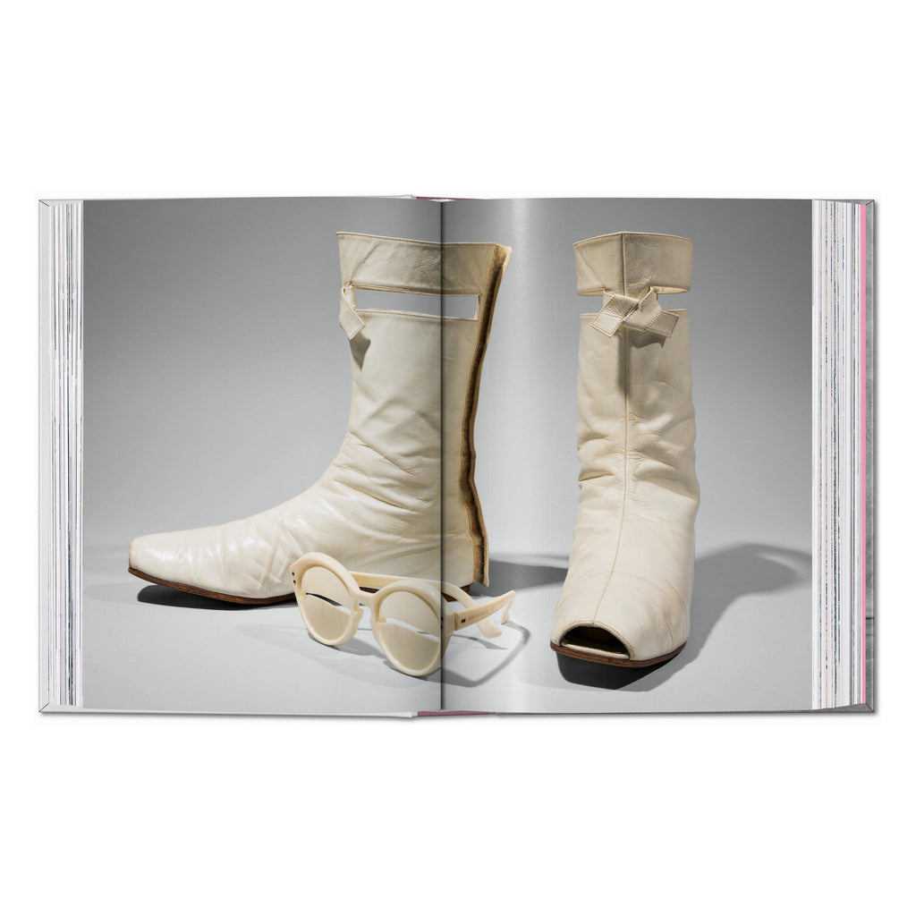 Shoes A–Z 45th Ed. (German, French, English)