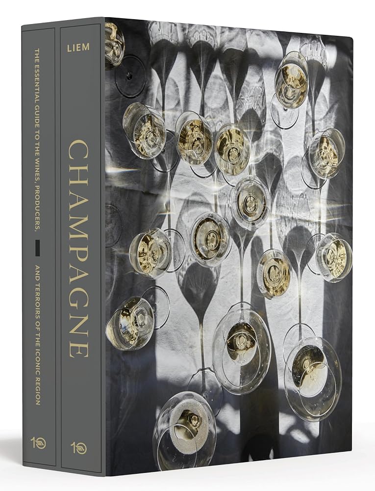 Champagne [Boxed Book & Map Set]: The Essential Guide to the Wines, Producers, and Terroirs of the Iconic Region cover image