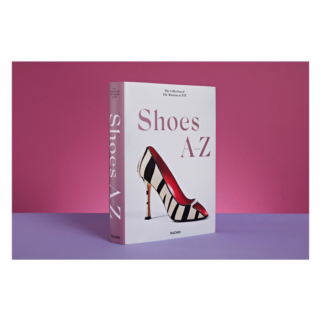Shoes A–Z The Collection of The Museum at FIT (German, French, English)