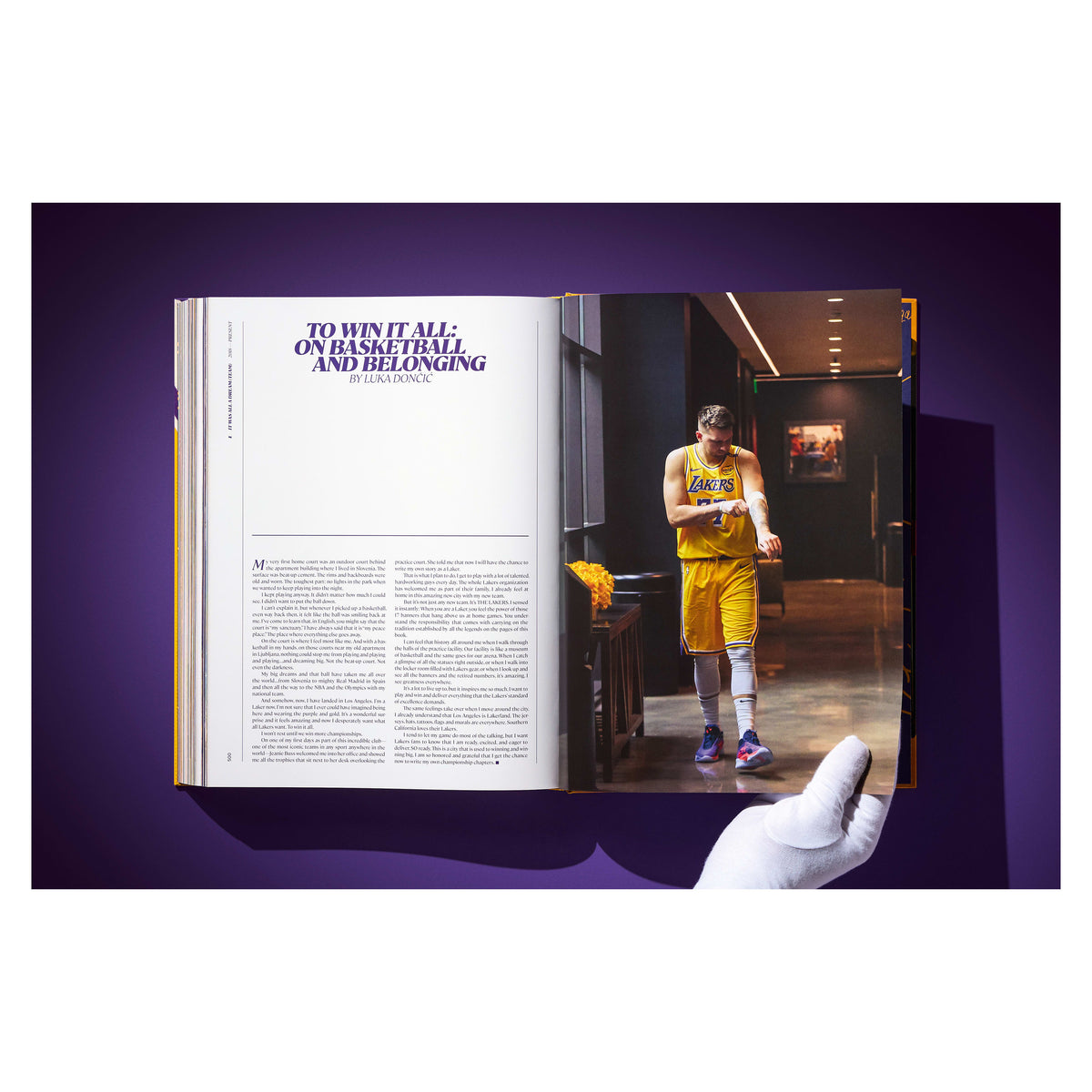 Lakers. An Official History of the Purple & Gold