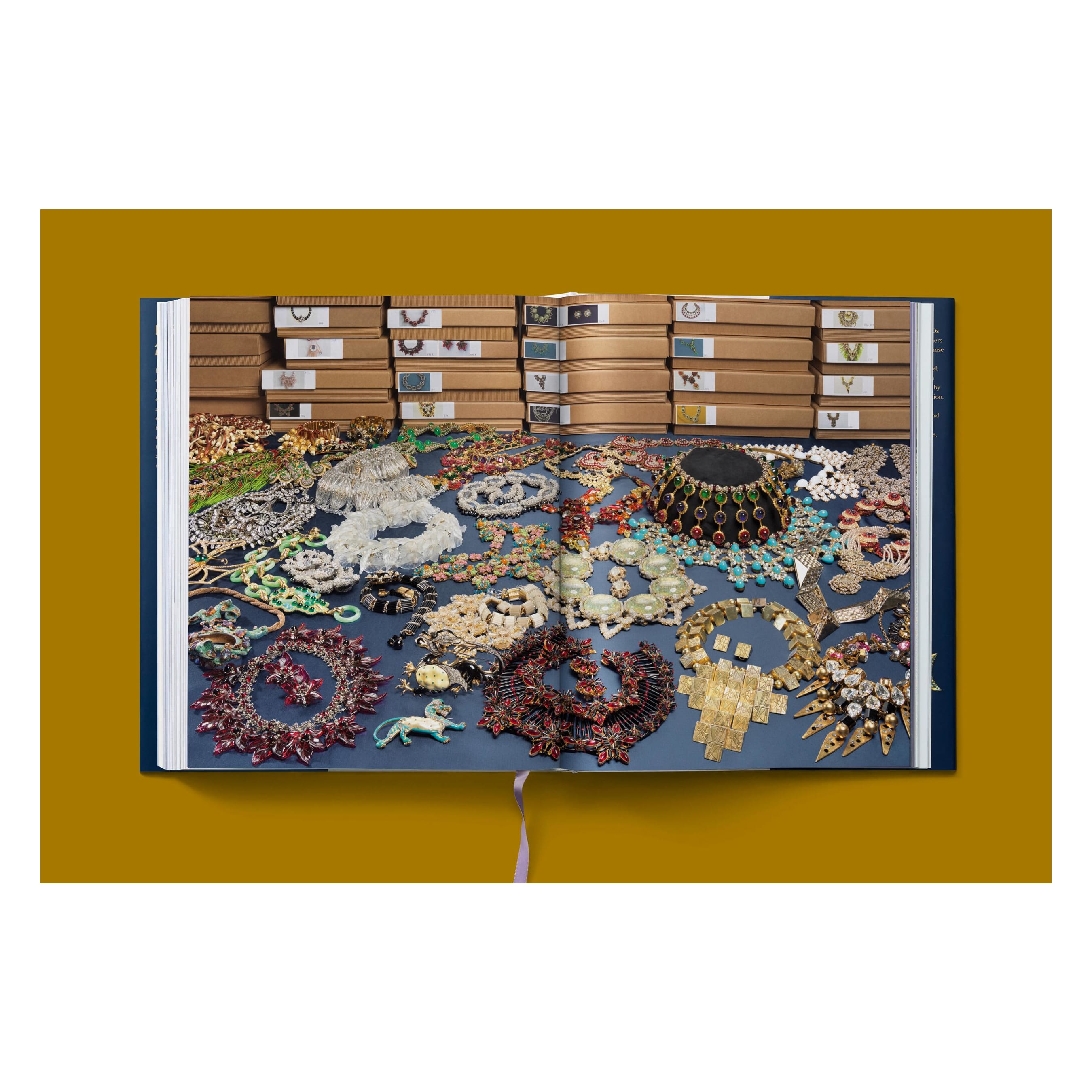 Costume Jewelry (German, French, English)