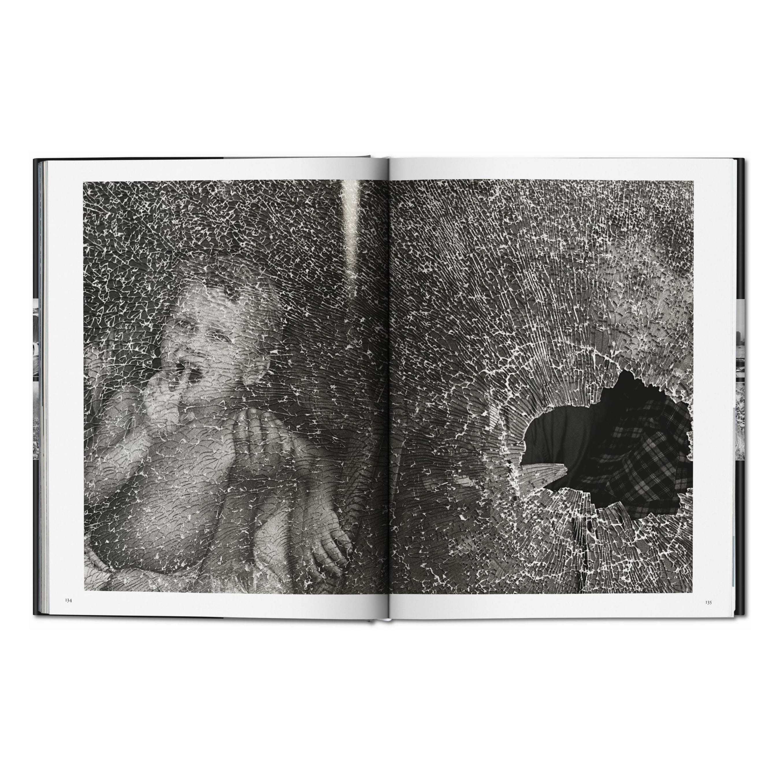 Sebastião Salgado: Exodus
