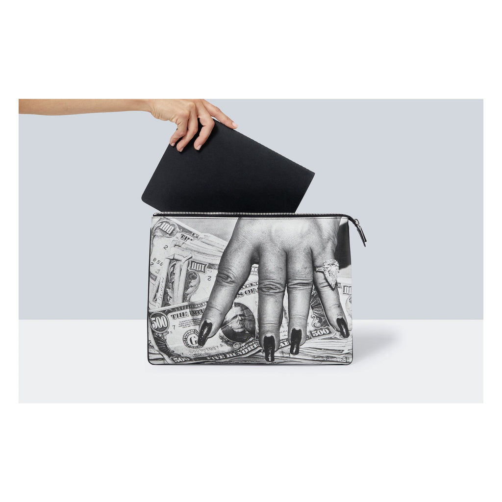 TASCHEN Pouch Helmut Newton ‘Fat Hand and Dollars’
