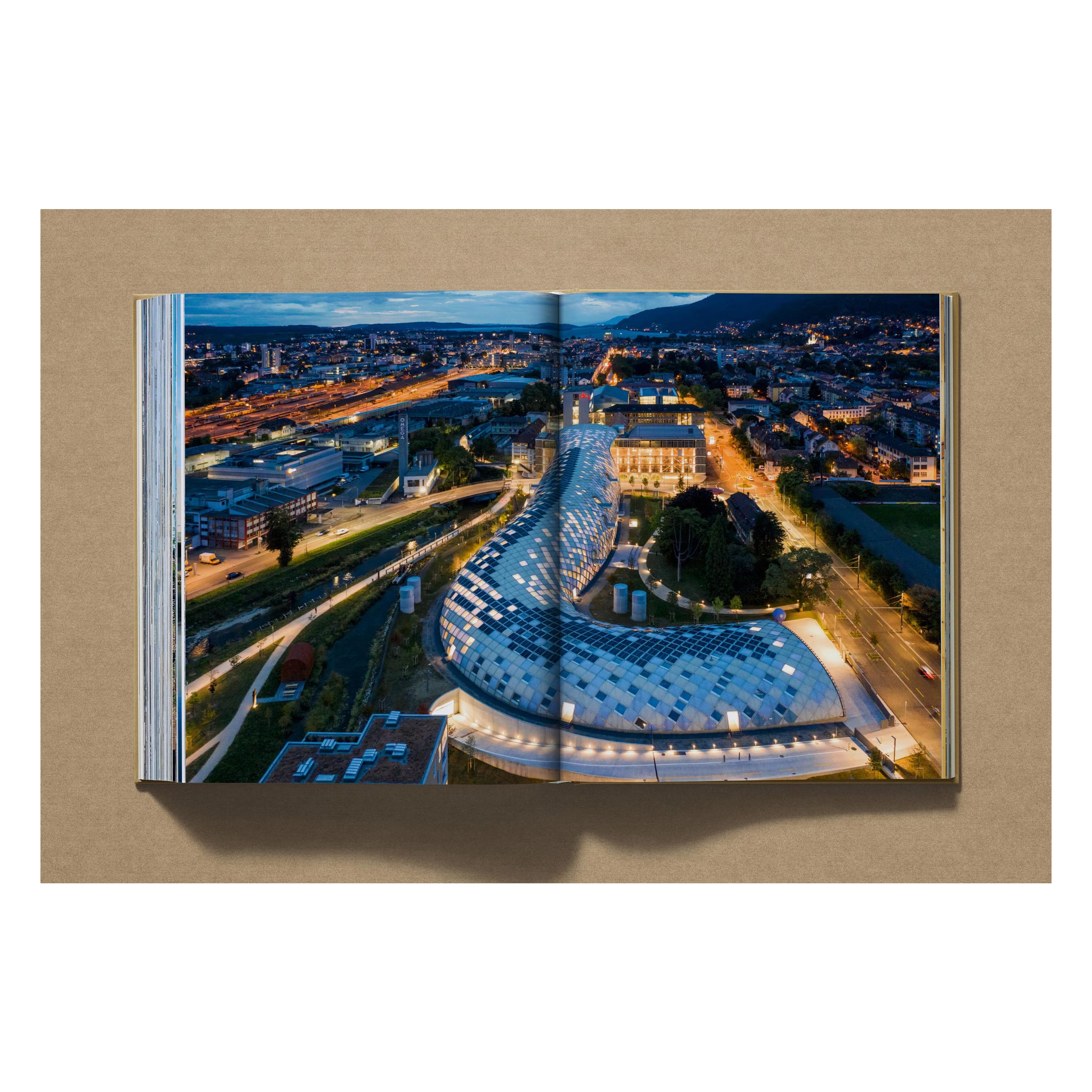 Shigeru Ban: Complete Works 1985–Today (German, French, English)